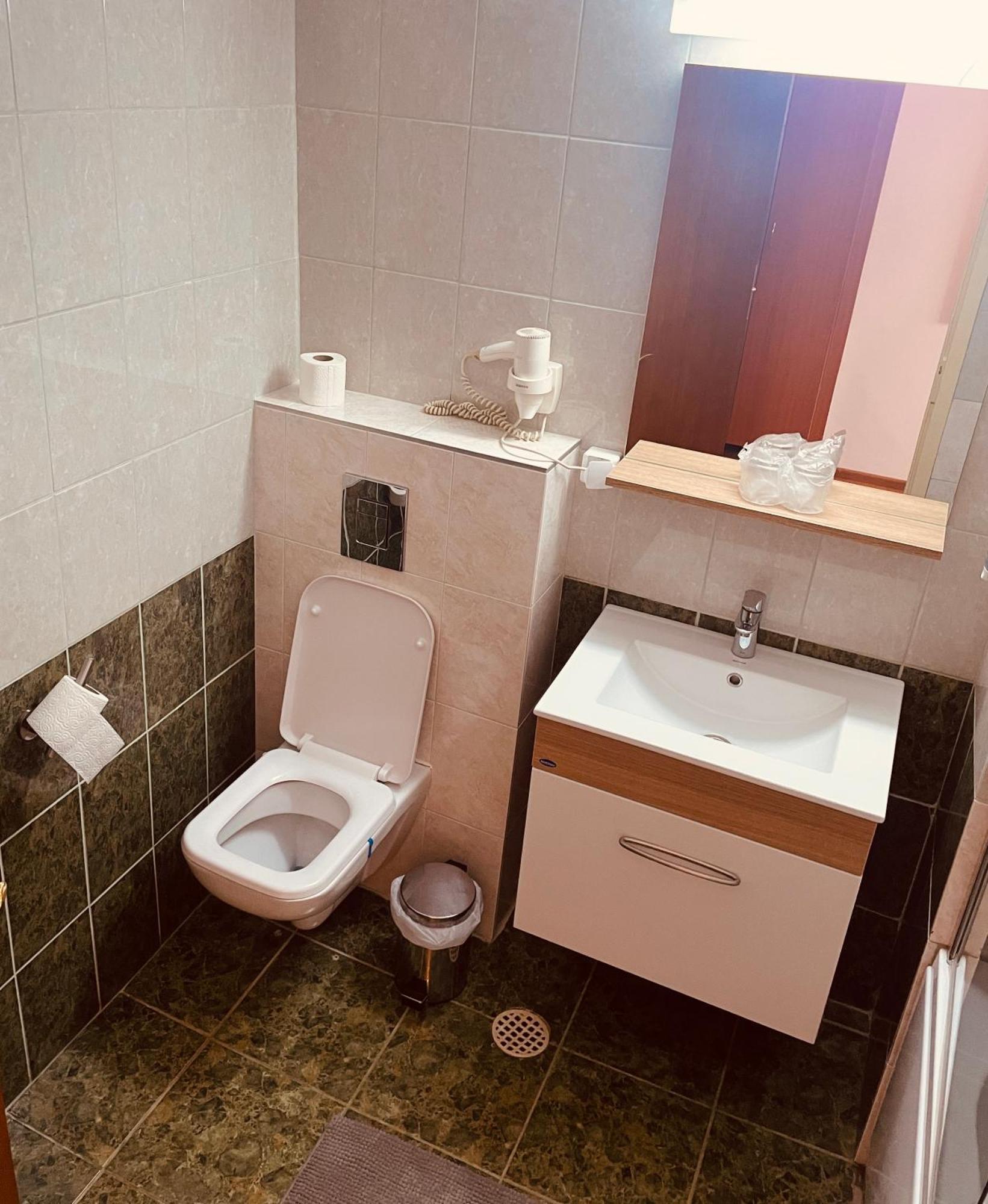 Hotel Moldova Bîrlad Eksteriør billede
